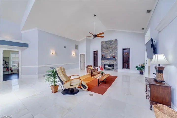 16958  Timberlakes  DR, Fort Myers, FL 33908