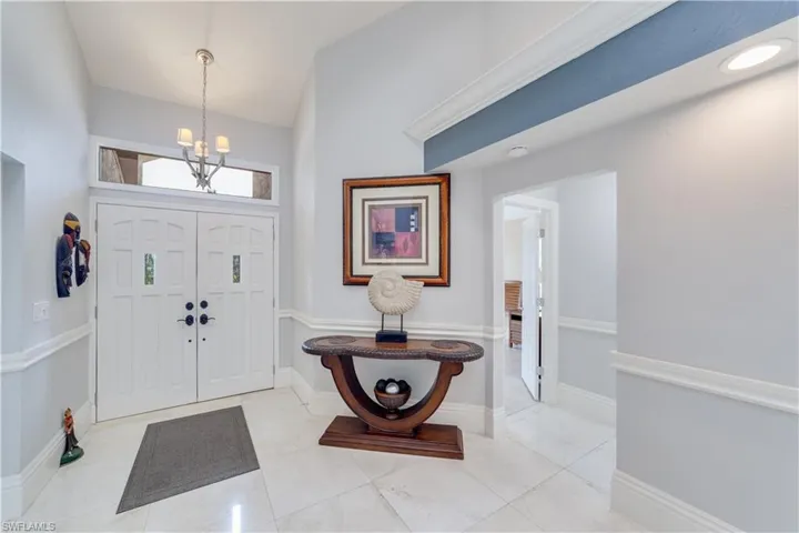 Foyer, Double door entry