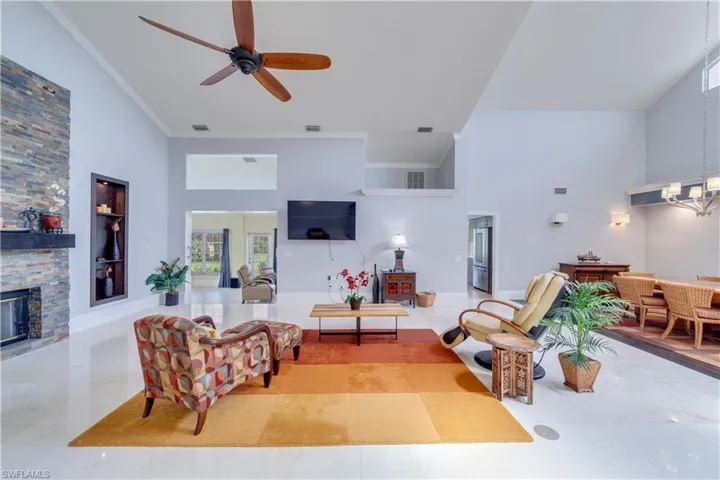 16958  Timberlakes  DR, Fort Myers, FL 33908