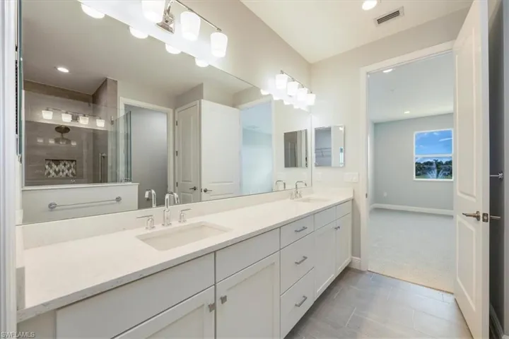2633 Seychelles Cir 2307, Naples, Florida 34112