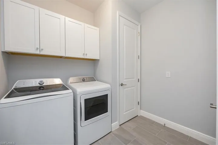 2633 Seychelles Cir 2307, Naples, Florida 34112
