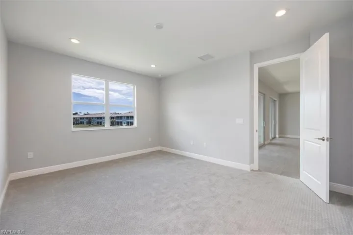 2633 Seychelles Cir 2307, Naples, Florida 34112