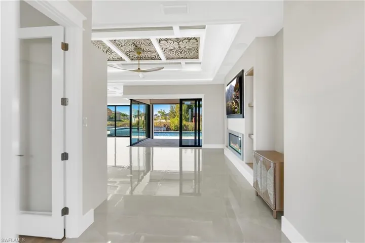 Corridor with baseboards
