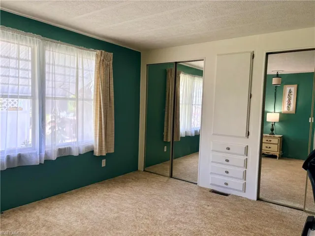 2787  Breezewood  DR, North Fort Myers, FL 33917