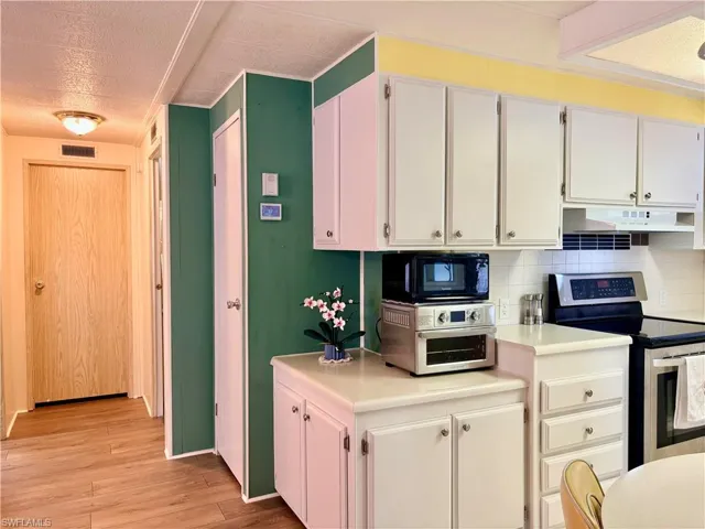 2787 Breezewood Dr, North Fort Myers, Florida 33917