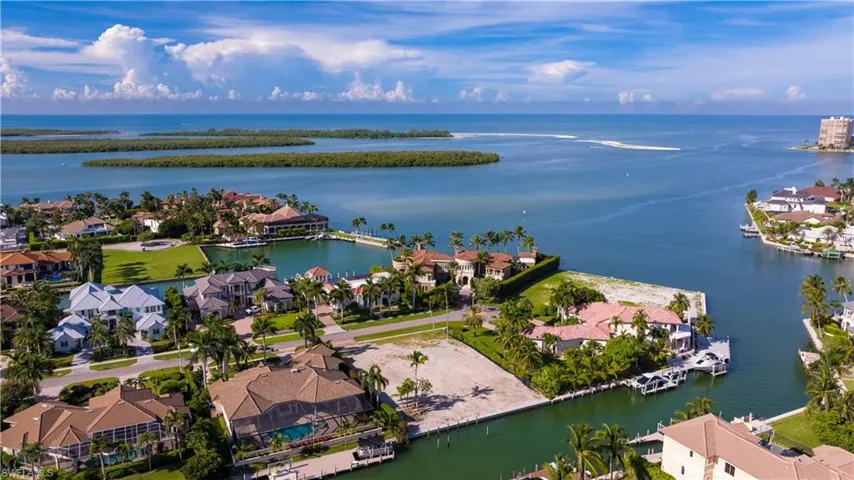 1558 Heights Ct, Marco Island, Florida 34145