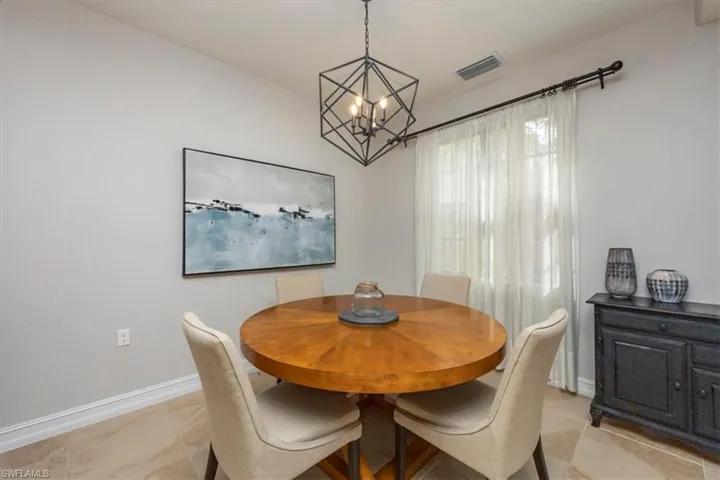 9105  Yuba  LN, Naples, FL 34113