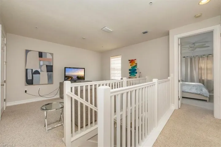 9105  Yuba  LN, Naples, FL 34113