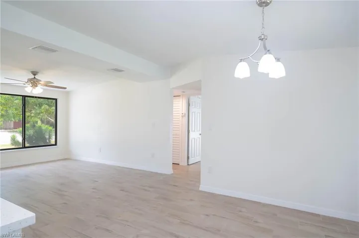 2123  Harbor  LN, Naples, FL 34104