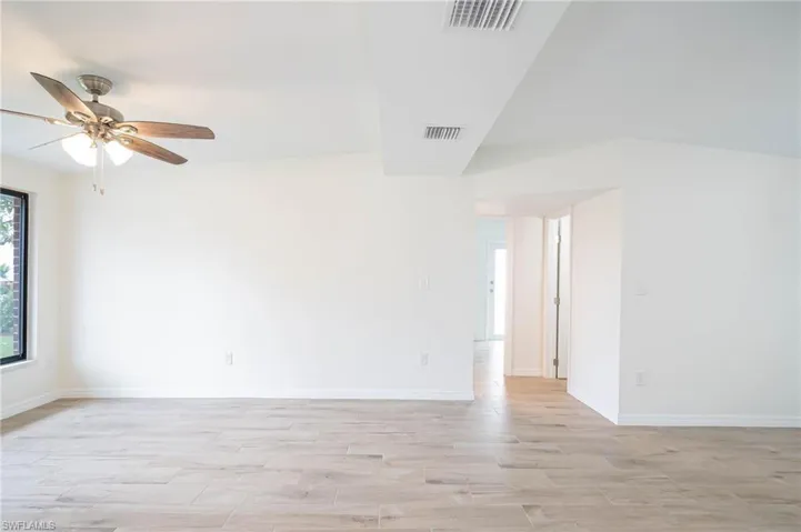 2123  Harbor  LN, Naples, FL 34104