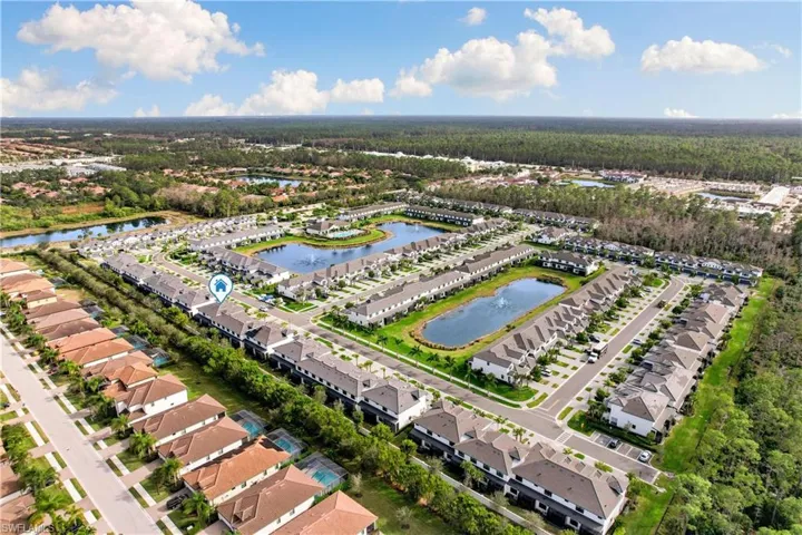 7578  Rockefeller  DR, Naples, FL 34119