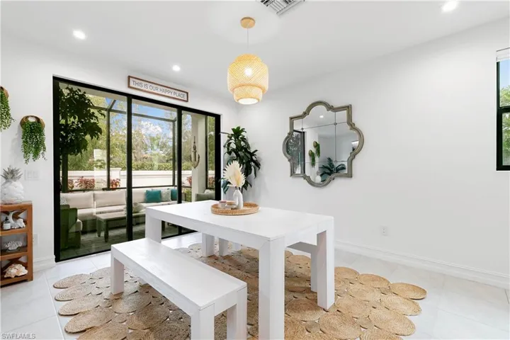 7578  Rockefeller  DR, Naples, FL 34119