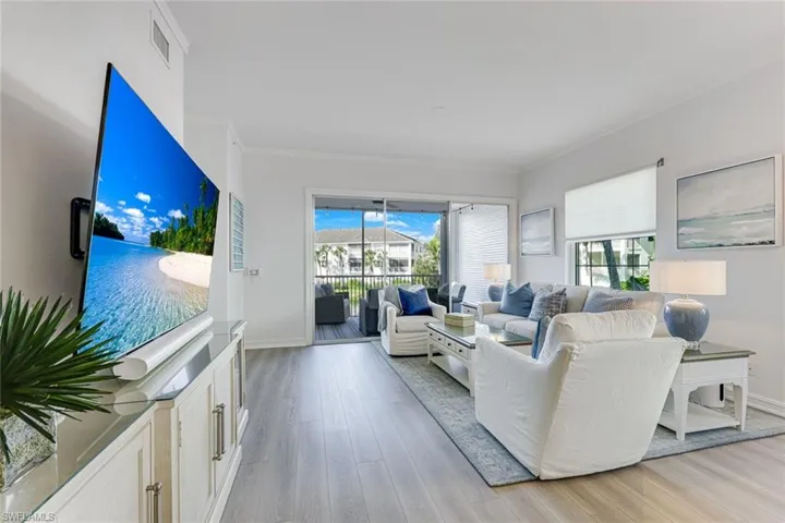 805 Bentwater Cir 104, Naples, Florida 34108