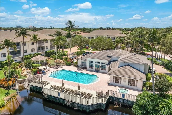 805 Bentwater Cir 104, Naples, Florida 34108