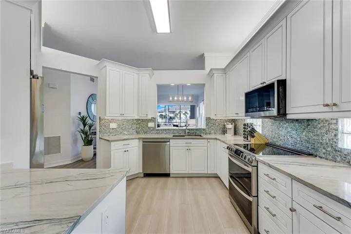 805 Bentwater Cir 104, Naples, Florida 34108