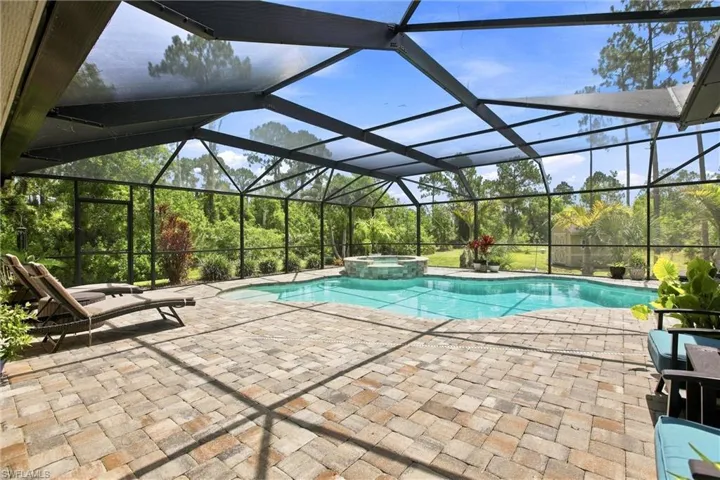 4590 16th St Ne, Naples, Florida 34120