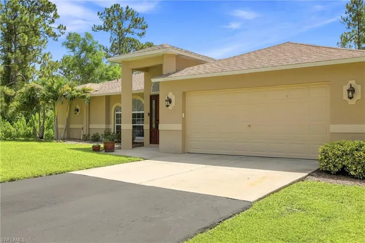 4590 16th St Ne, Naples, Florida 34120