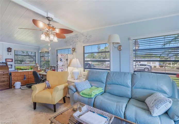 523  Charlemagne  BLVD, Naples, FL 34112
