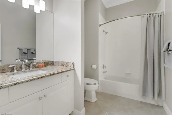6075  Shallows  WAY, Naples, FL 34109