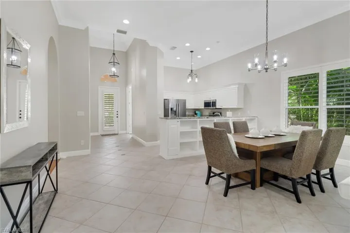 6075  Shallows  WAY, Naples, FL 34109