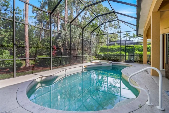 6075  Shallows  WAY, Naples, FL 34109