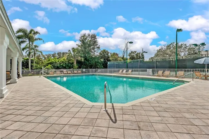 6075  Shallows  WAY, Naples, FL 34109