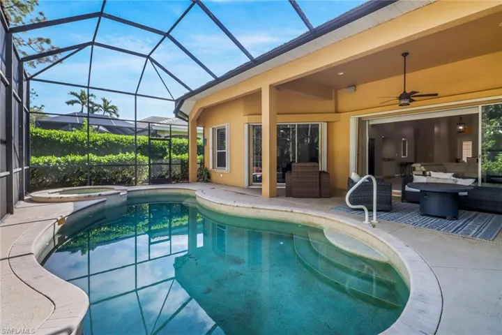 6075  Shallows  WAY, Naples, FL 34109