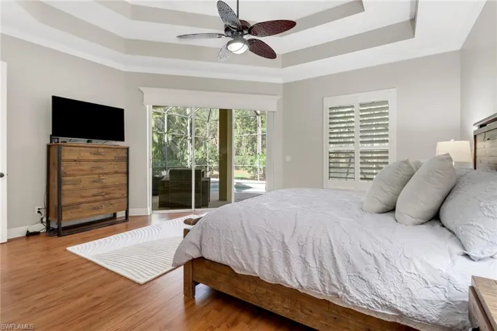 6075  Shallows  WAY, Naples, FL 34109