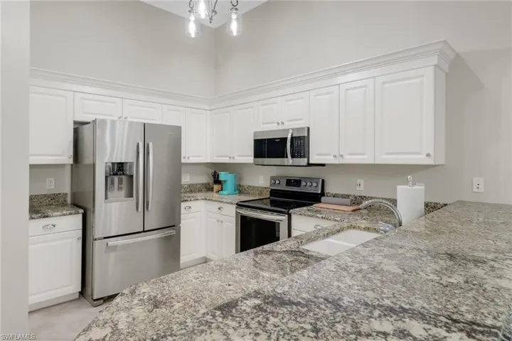 6075  Shallows  WAY, Naples, FL 34109
