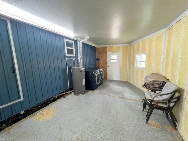 Shed and Laundry area