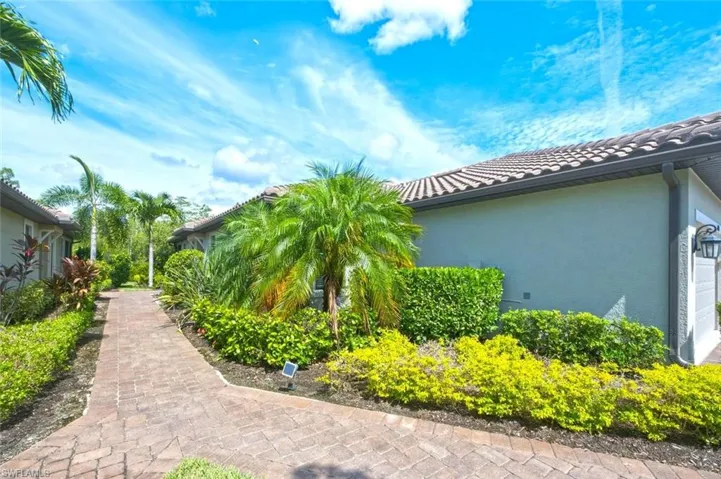 8261 Lucello Ter W, Naples, Florida 34114