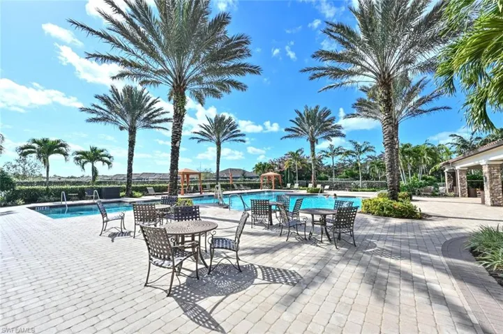 8261 Lucello Ter W, Naples, Florida 34114