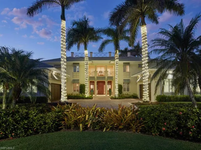 377 Pirates Bight, Naples, Florida 34103