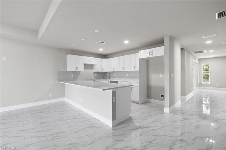 2209  KENNETH S AVE, LEHIGH ACRES, FL 33973