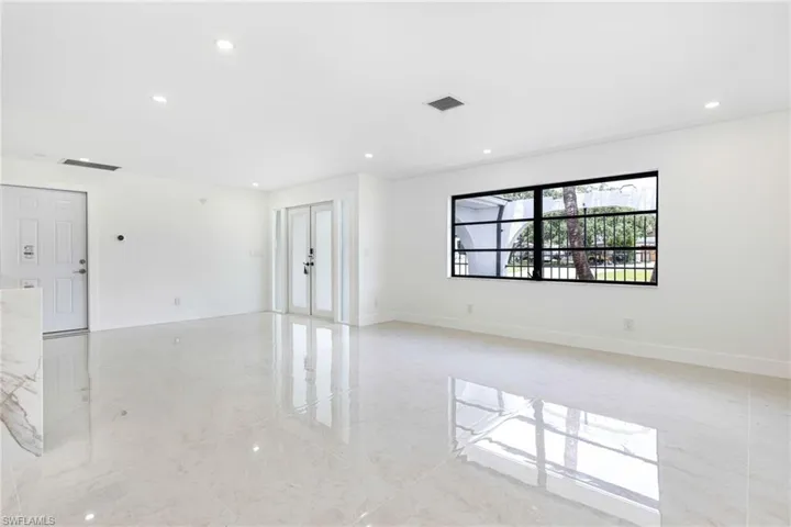 7436 Dana Lin Cir, North Fort Myers, Florida 33917