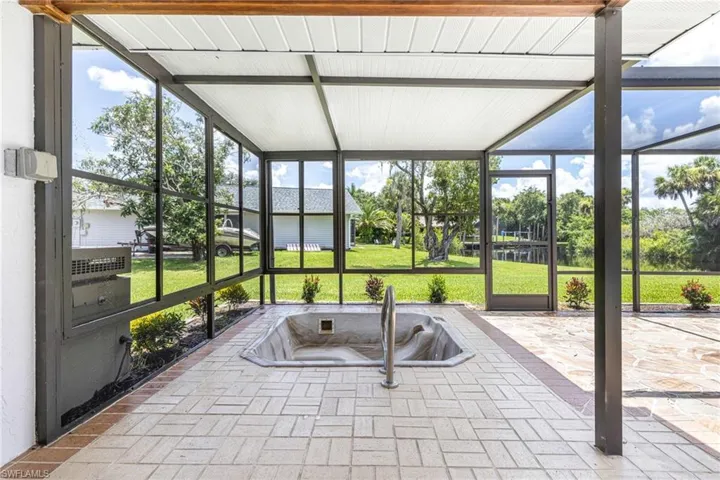 7436 Dana Lin Cir, North Fort Myers, Florida 33917