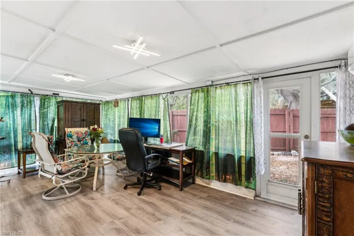 230  Kingston  DR, Fort Myers, FL 33905