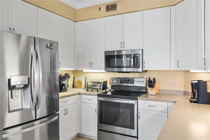 3904  FOREST GLEN  BLVD, Naples, FL 34114