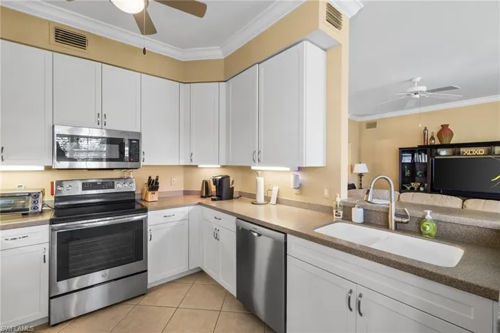 3904  FOREST GLEN  BLVD, Naples, FL 34114