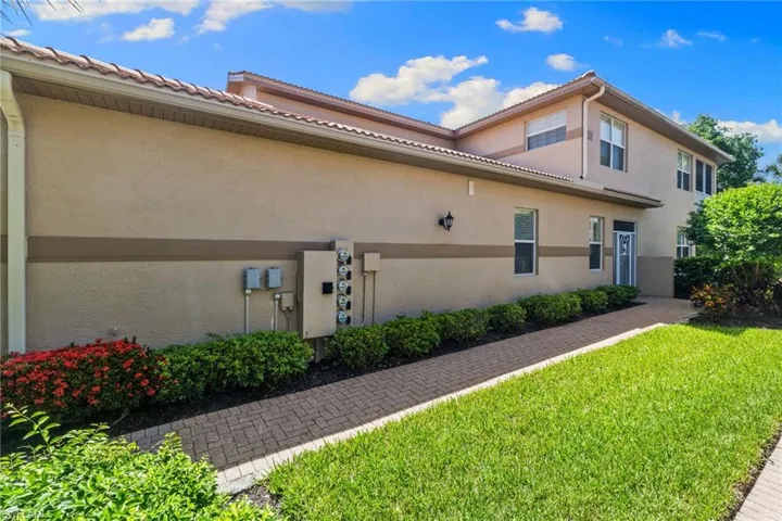 3904  FOREST GLEN  BLVD, Naples, FL 34114