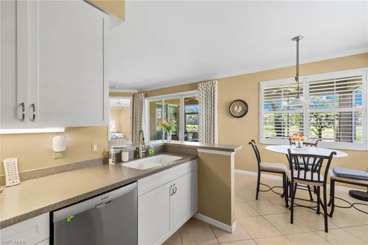 3904  FOREST GLEN  BLVD, Naples, FL 34114