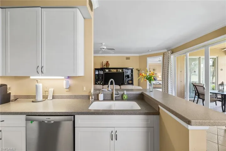 3904  FOREST GLEN  BLVD, Naples, FL 34114