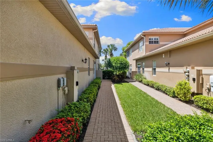 3904  FOREST GLEN  BLVD, Naples, FL 34114