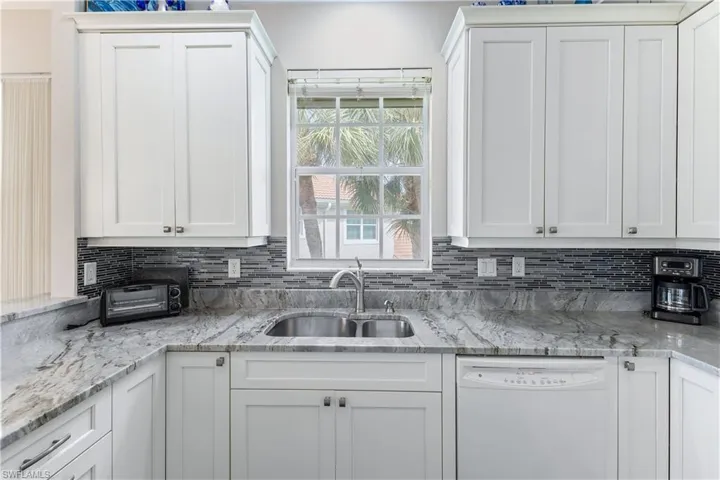 2288  Ashton Oaks  LN, Naples, FL 34109