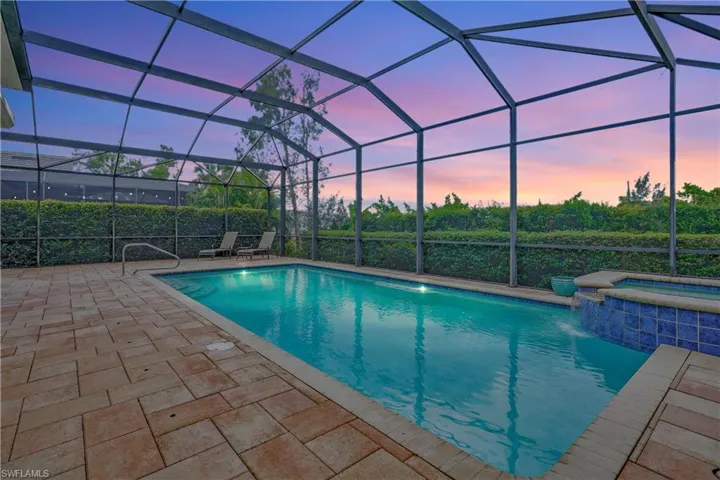 Pool, Spa, Water feauture in screen enclosure