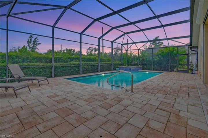 Pool, Spa, Water feature in screen enclosure