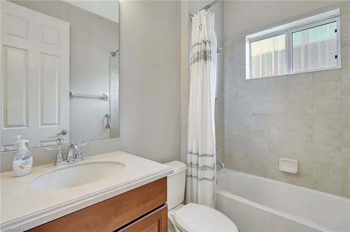 Full bathroom for guests