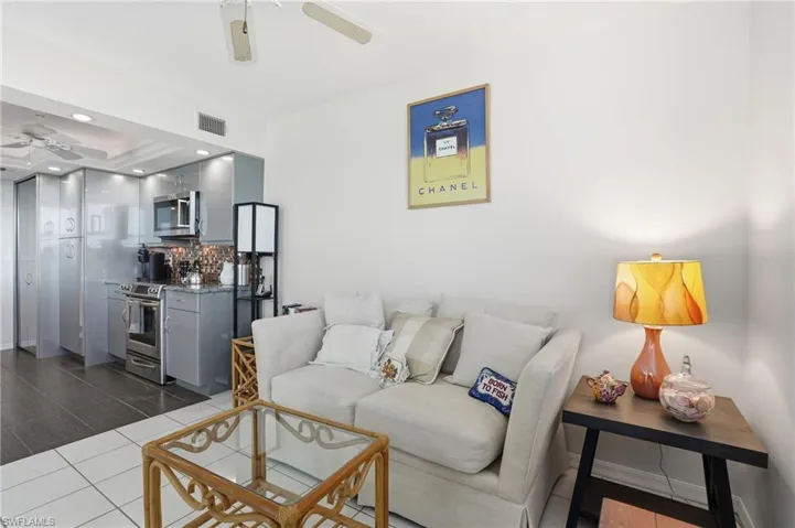 6101 Pelican Bay Blvd 805, Naples, Florida 34108
