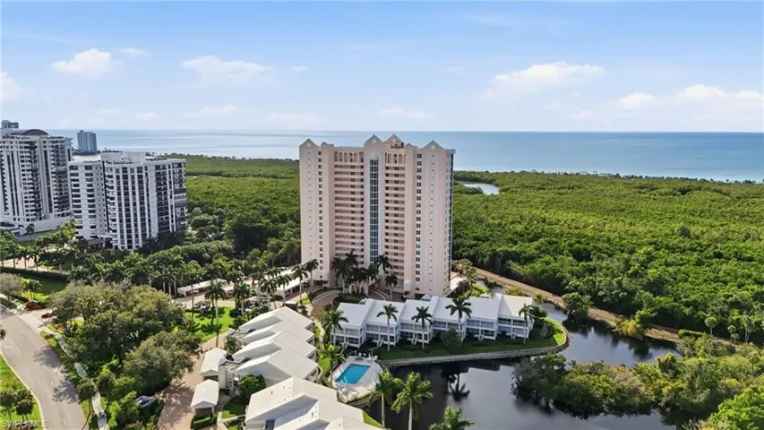 6101 Pelican Bay Blvd 805, Naples, Florida 34108