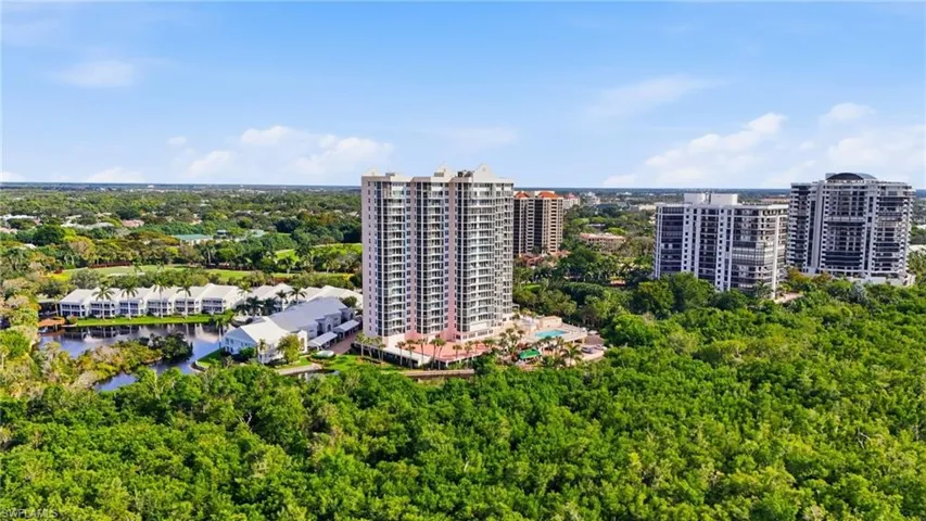 6101 Pelican Bay Blvd 805, Naples, Florida 34108